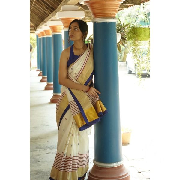 KERALA KASAVU - POO THUMBI -LINES