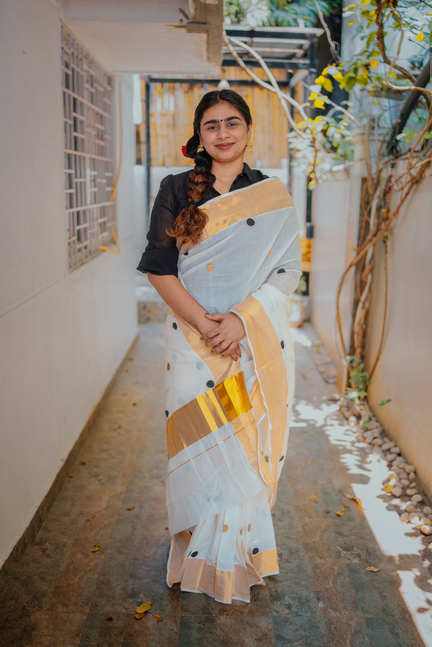 PONNUSE – KERALA KASAVU - POLKA BLACK
