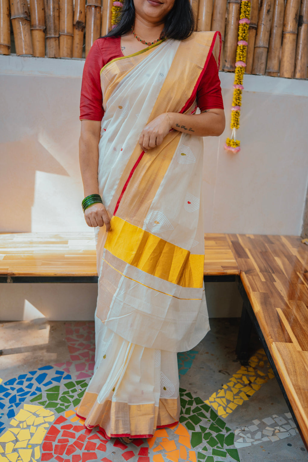 PONNUSE – KERALA KASAVU- THILAKAM