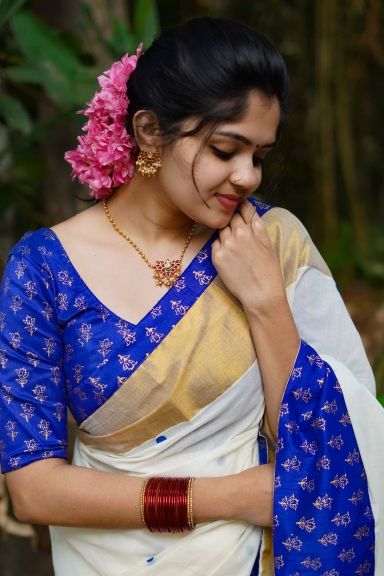KERALA SAREE - MANOHARI - BLUE KASAVU