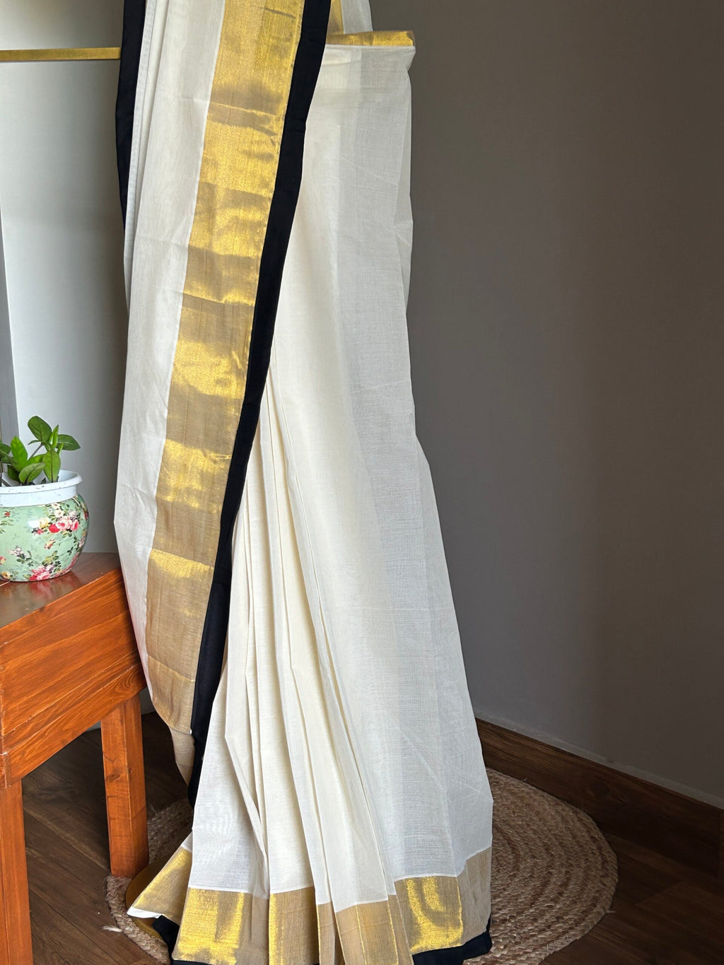 KERALA SAREE - BLACK