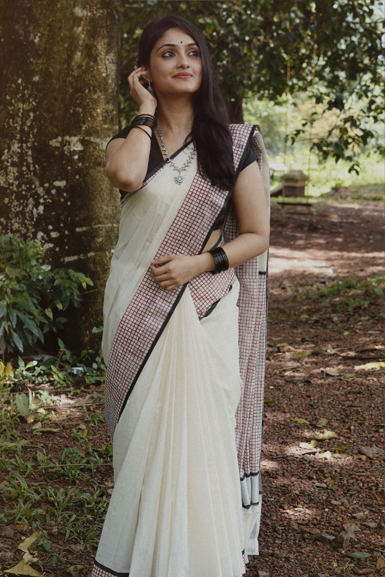 KERALA KASAVU - CHINGARI - SILVER KATTAM