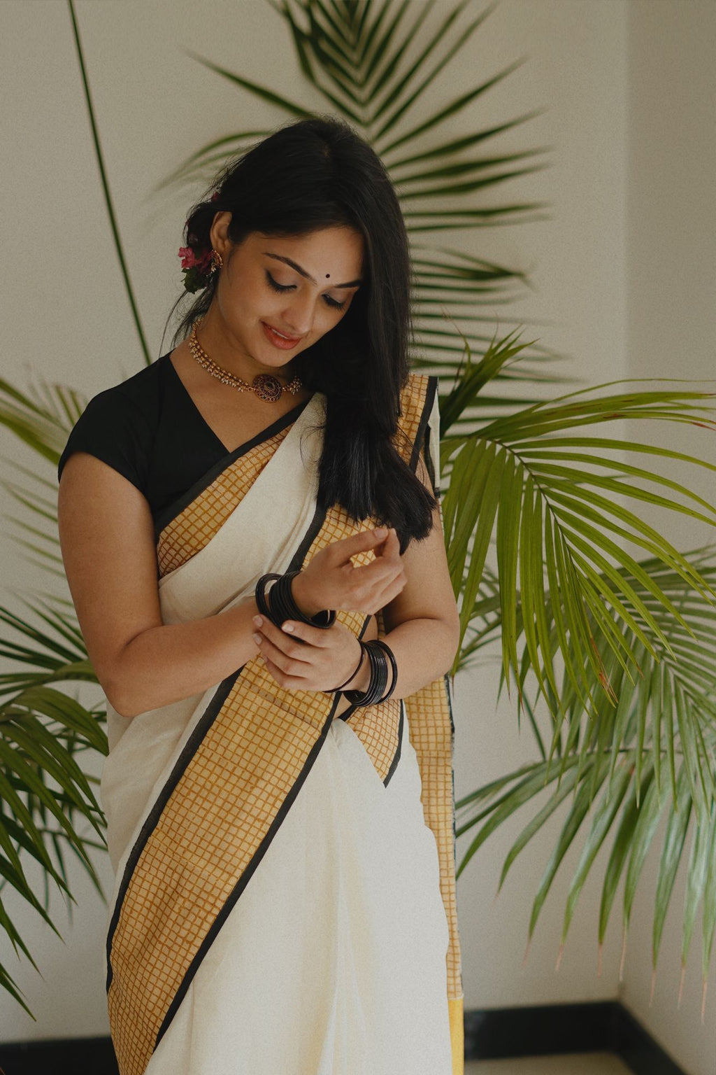 KERALA KASAVU - CHINGARI - BLACK KATTAM