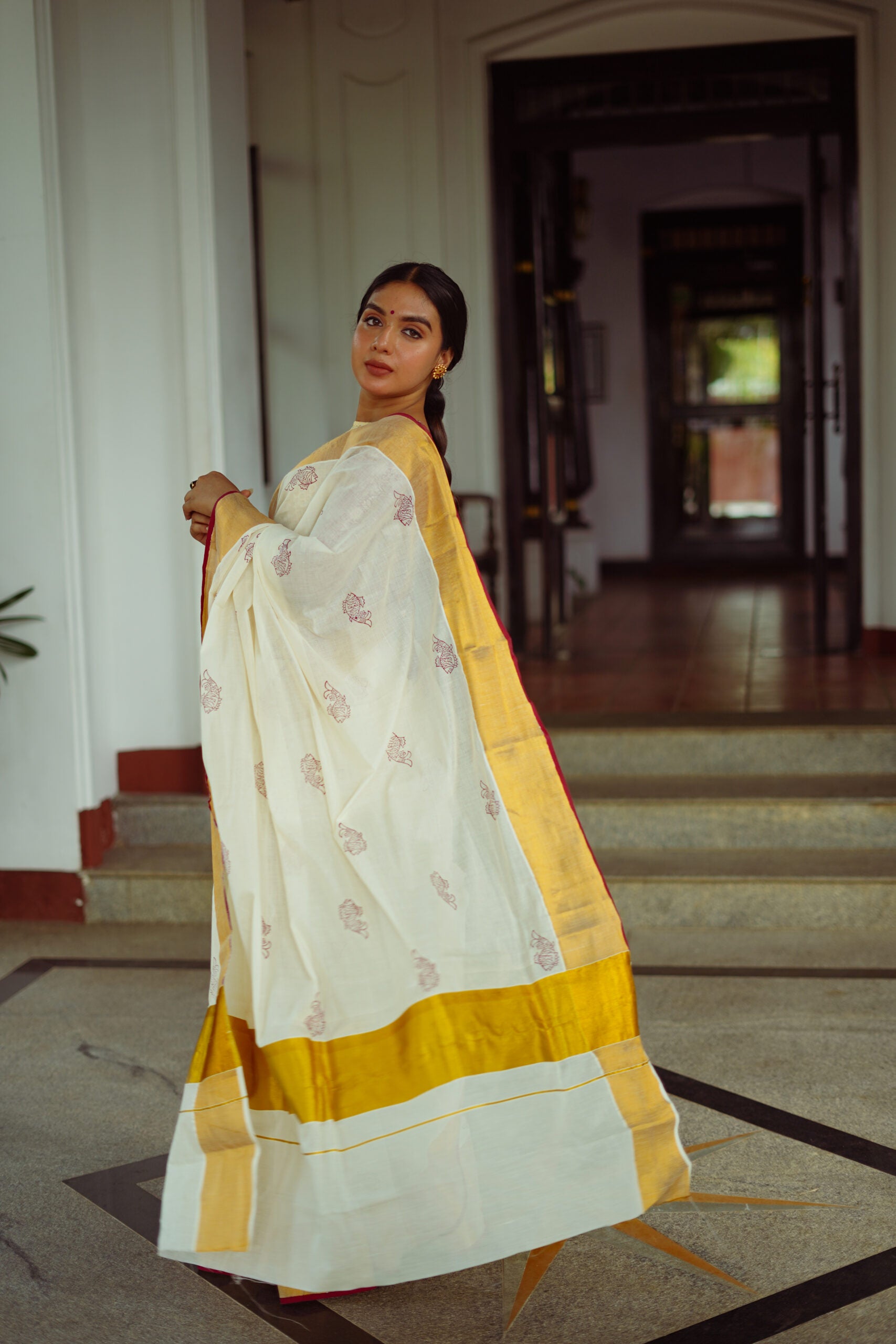 KERALA SAREE -MEENOOTAM - FISH