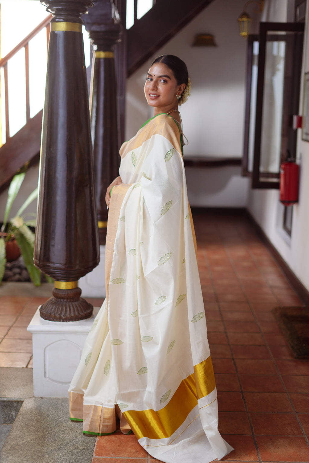 KERALA SAREE -VAZHAYILA - PLAINTAIN LEAF