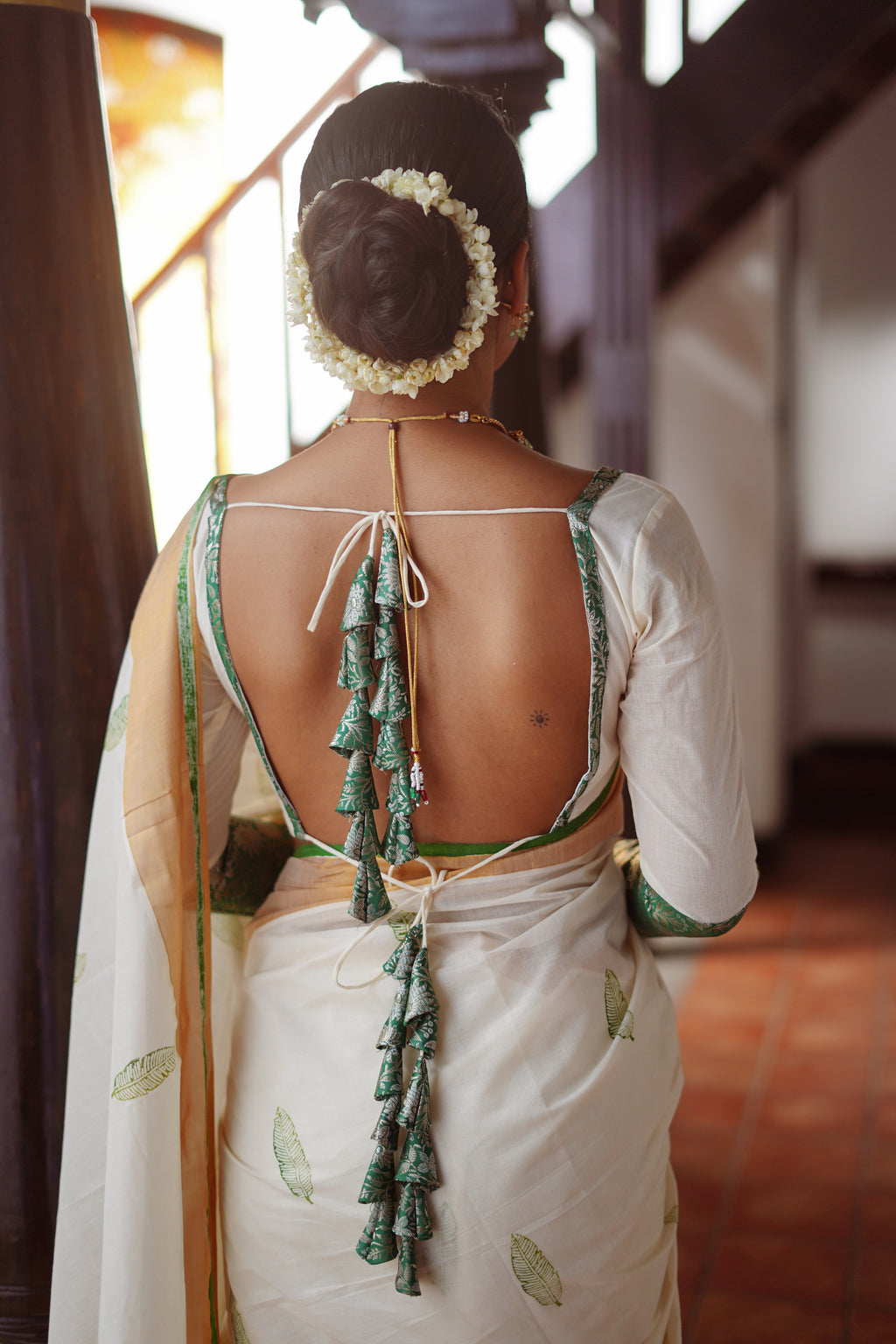 KERALA SAREE -VAZHAYILA - PLAINTAIN LEAF