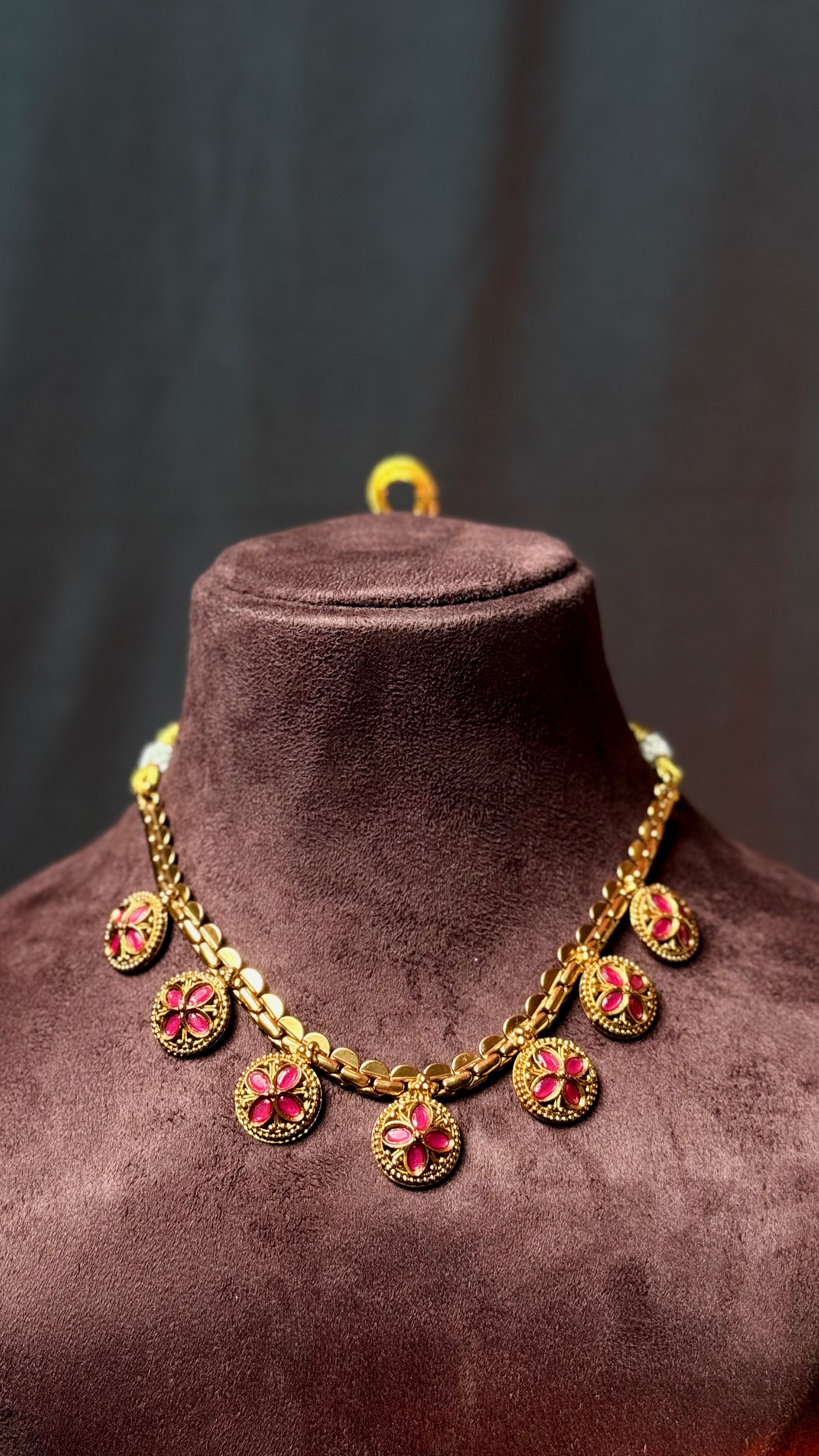 NECKLACE SET - POONUSE FLORAL RED