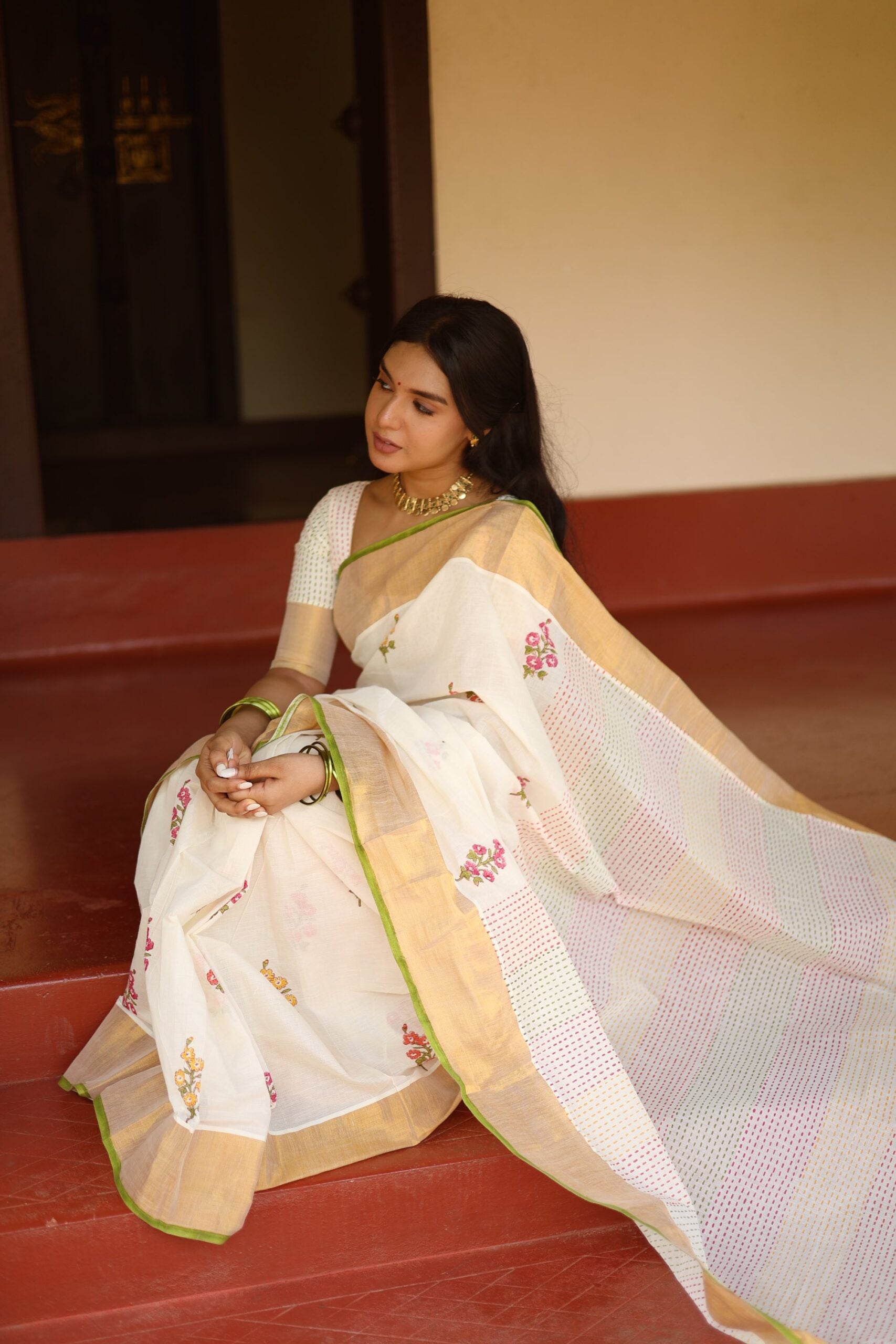 PONNUSE – KERALA KASAVU – KANTHAPOOVU