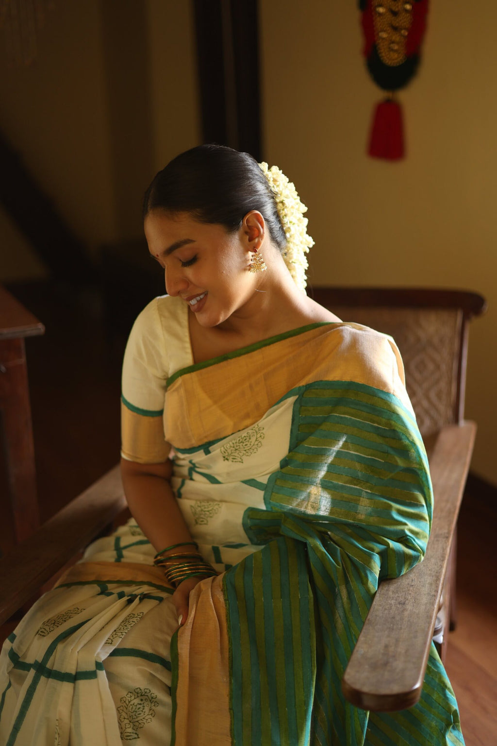 PONNUSE – KERALA KASAVU – Pachathiri