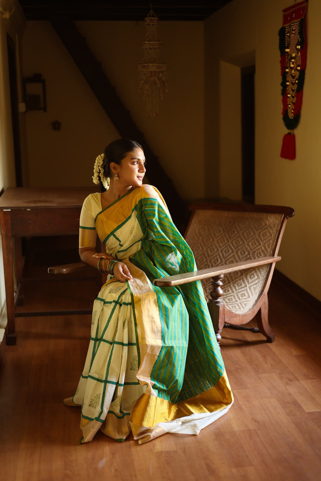 PONNUSE – KERALA KASAVU – Pachathiri