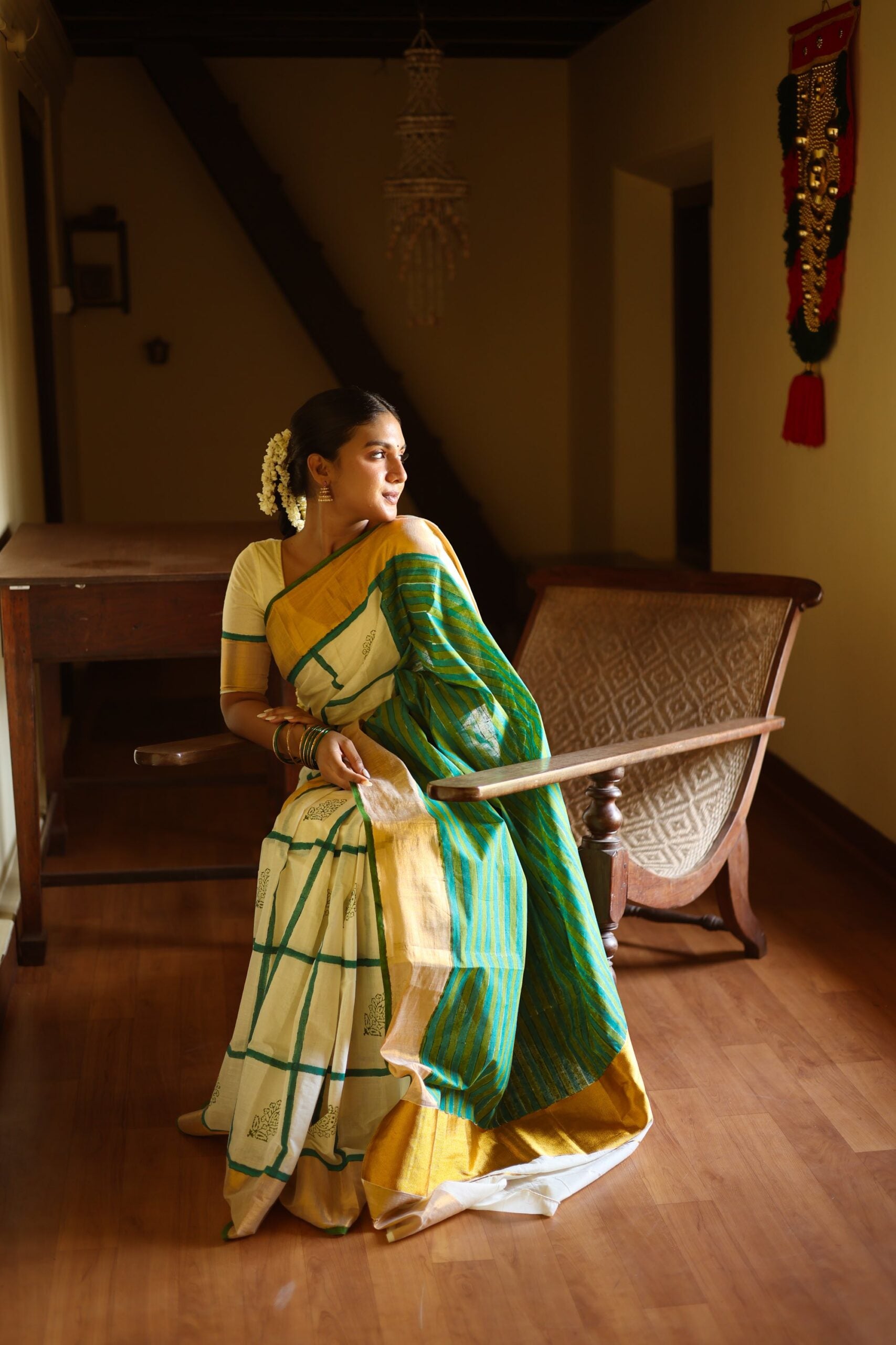 PONNUSE – KERALA KASAVU – Pachathiri