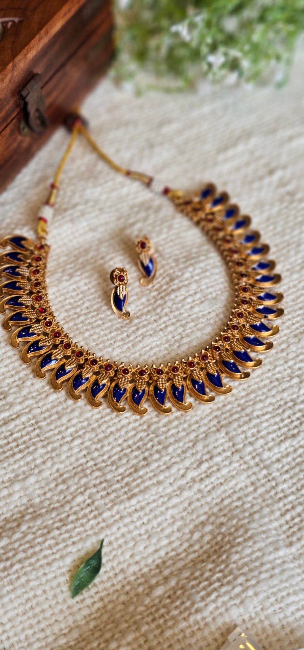 NECKALCE SET - MAANGA