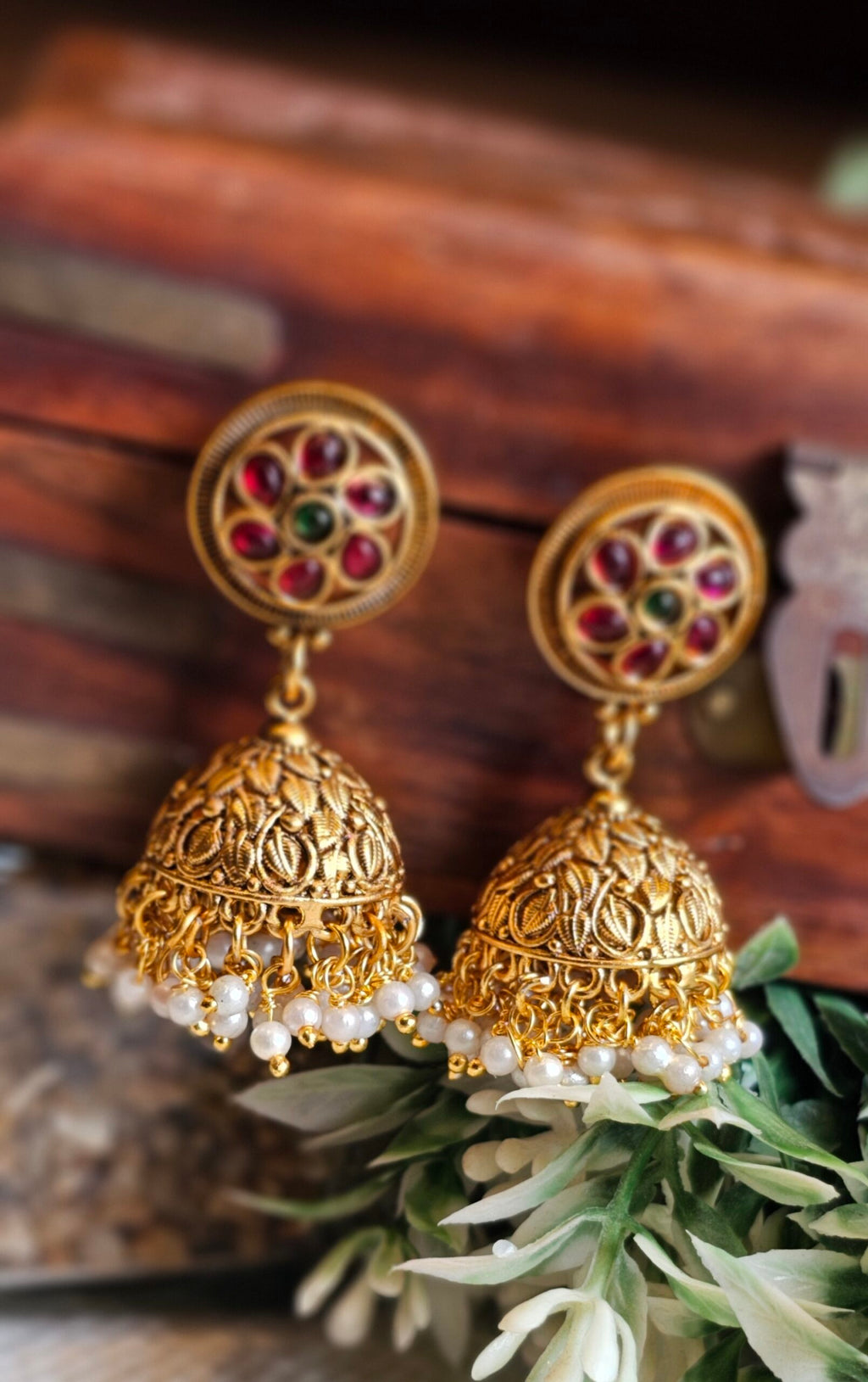 CHANDAM – ചന്ദം – GOLDEN PALETTE