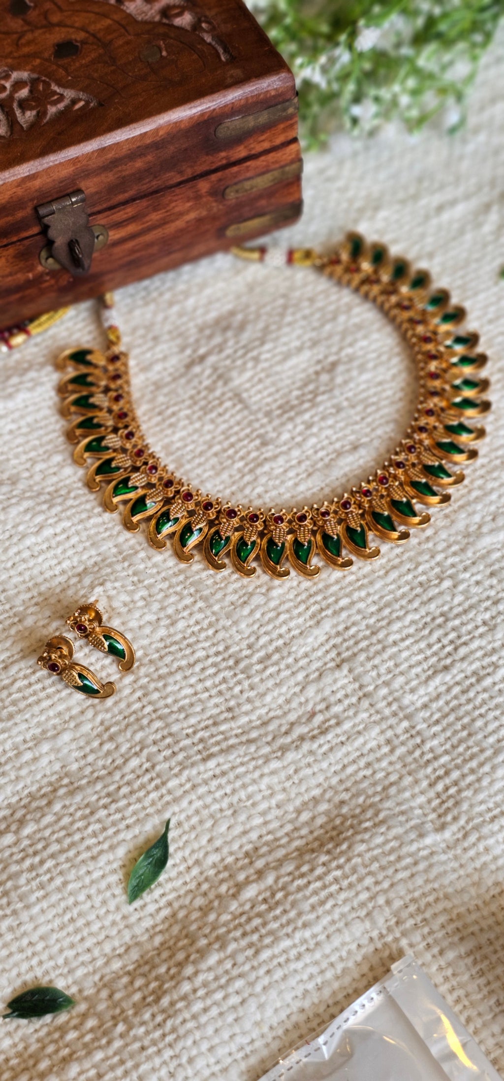 NECKALCE SET - MAANGA