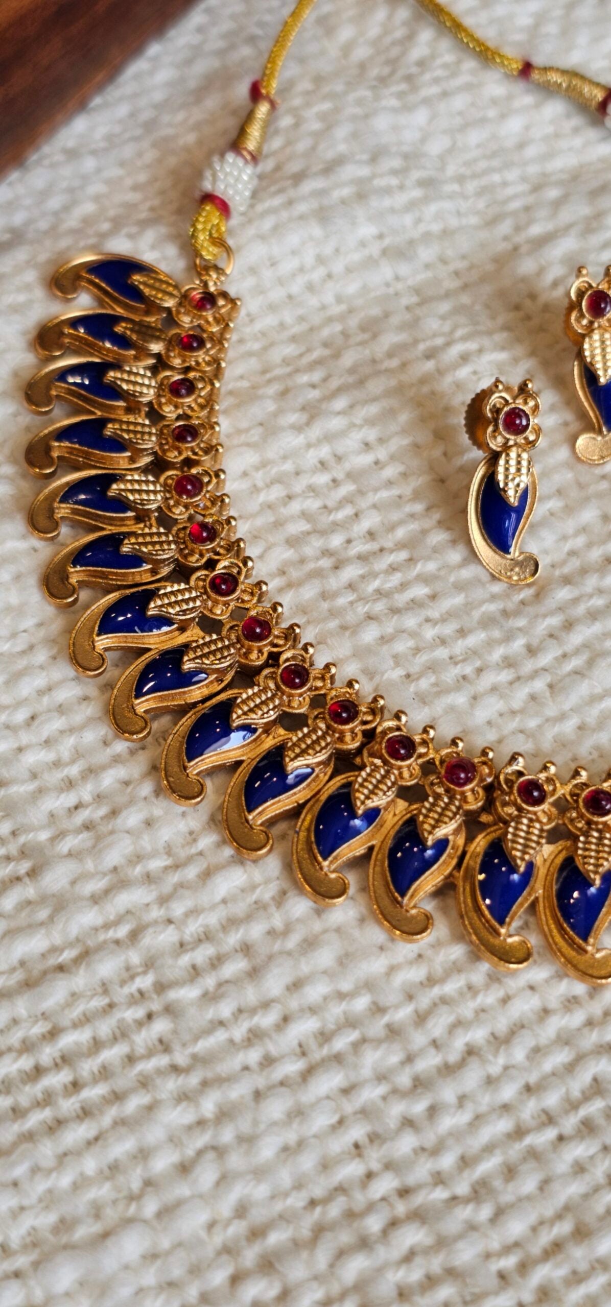 NECKALCE SET - MAANGA