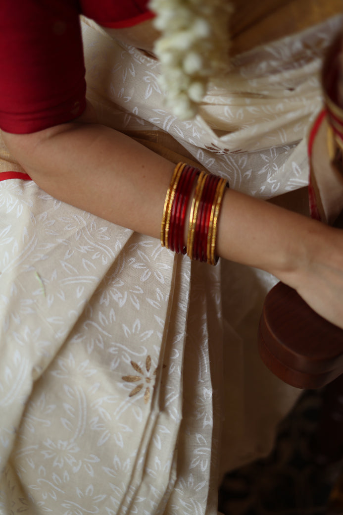 KERALA KASAVU - POOVILI - GOLD LINES