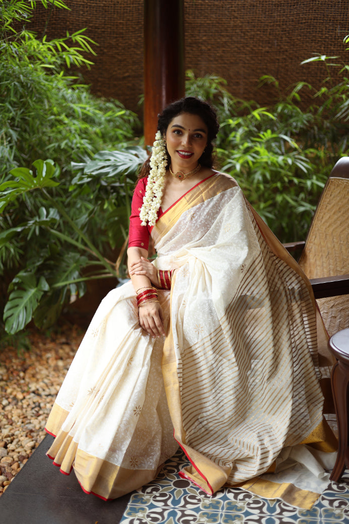 KERALA KASAVU - POOVILI - GOLD LINES