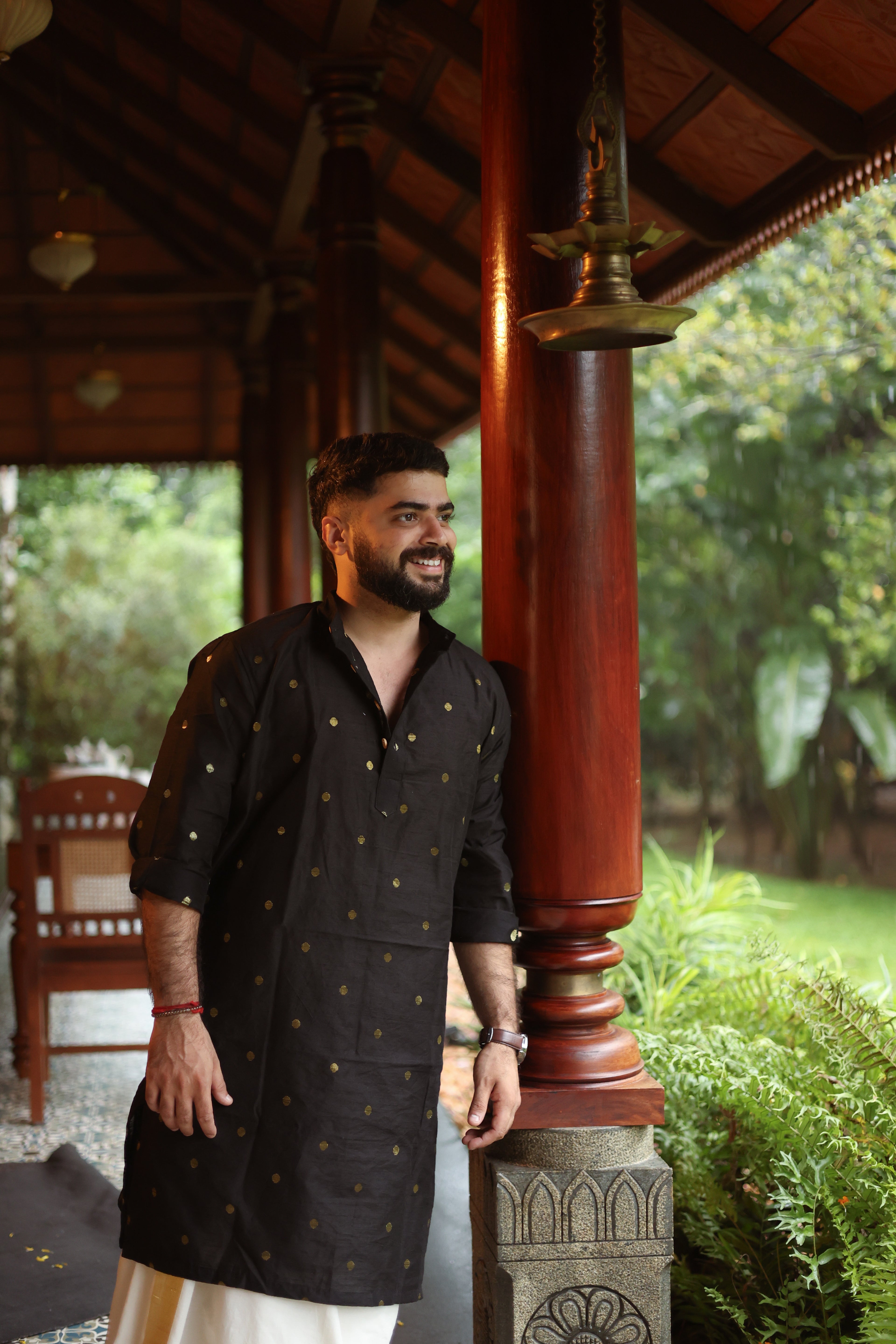 MENS -  KURTA SEMI RAW SILK - SHORT BUTTI