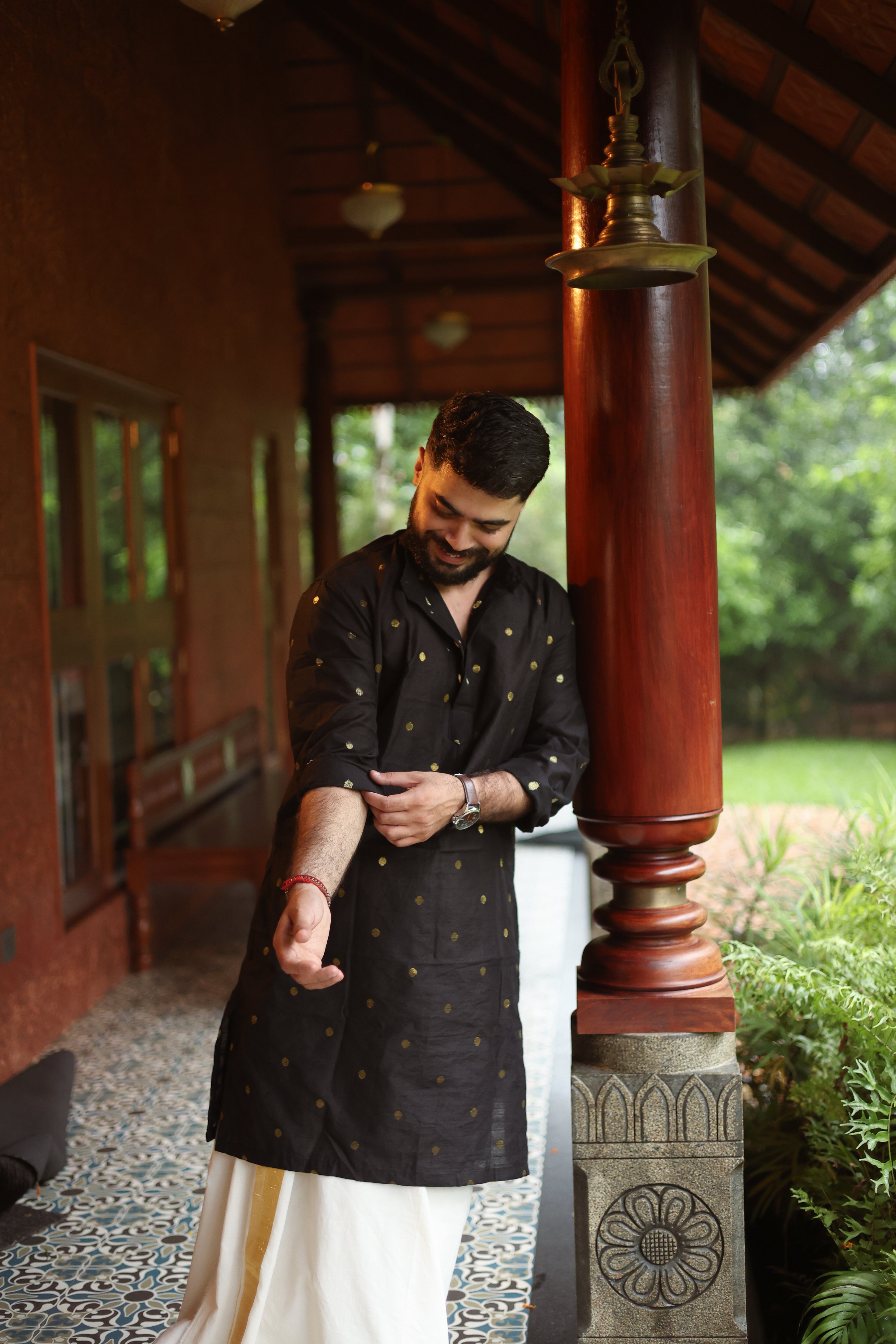 MENS -  KURTA SEMI RAW SILK - SHORT BUTTI