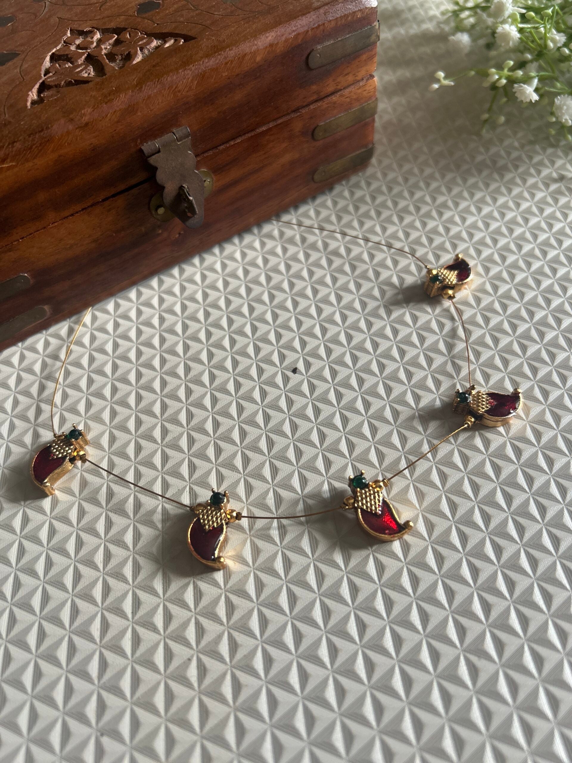 VARSHA - NECKLACE SET - INVISIBLE PALAKKA