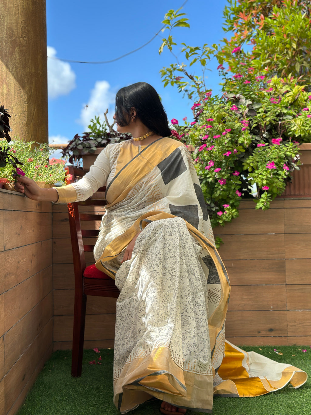 KERALA KASAVU - ANSWARAM - FLORAL