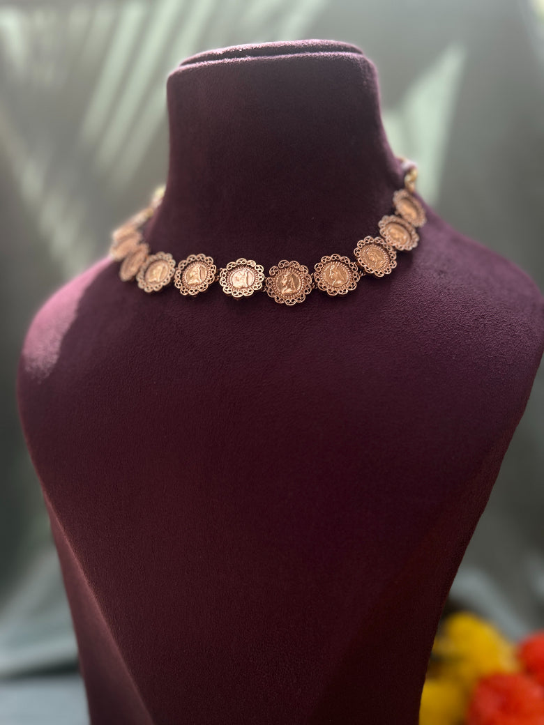 NECKLACE SET -  QUEEN. COIN NECKLACE