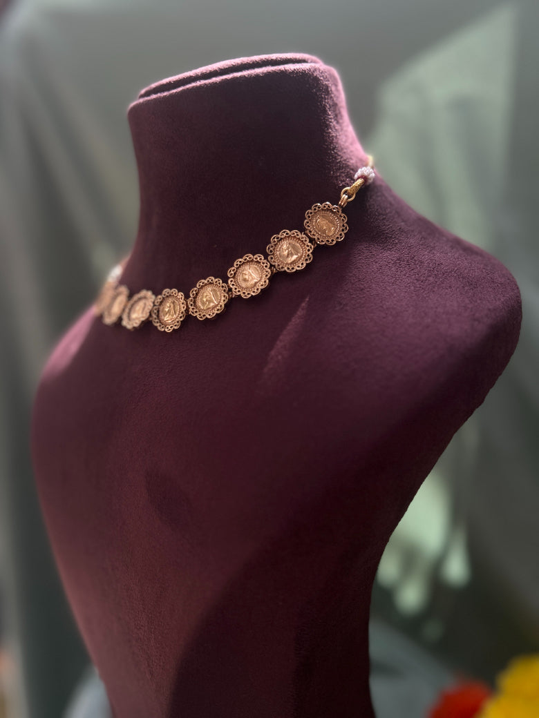 NECKLACE SET -  QUEEN. COIN NECKLACE
