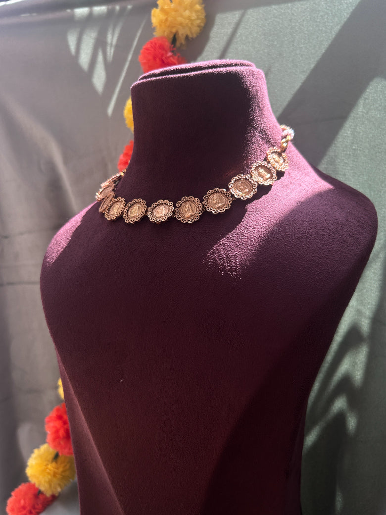 NECKLACE SET -  QUEEN. COIN NECKLACE