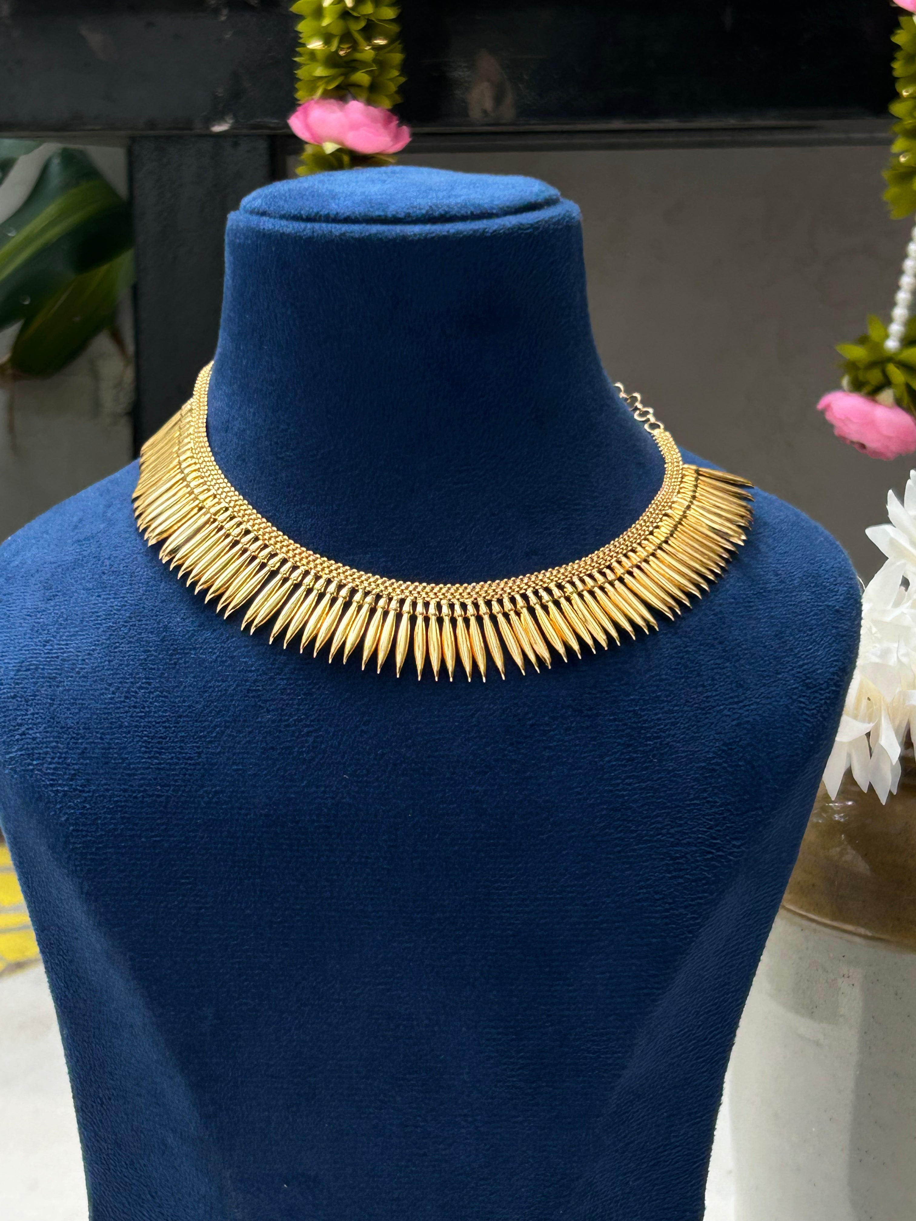 NECKLACE - MULLAMOTTU SHORT