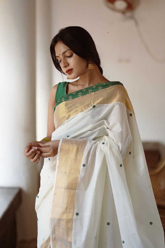 KERALA SAREE - MANOHARI - GREEN KASAVU