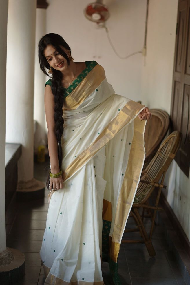 KERALA SAREE - MANOHARI - GREEN KASAVU