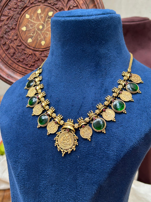 JEWELLERY - COIN EMERALD