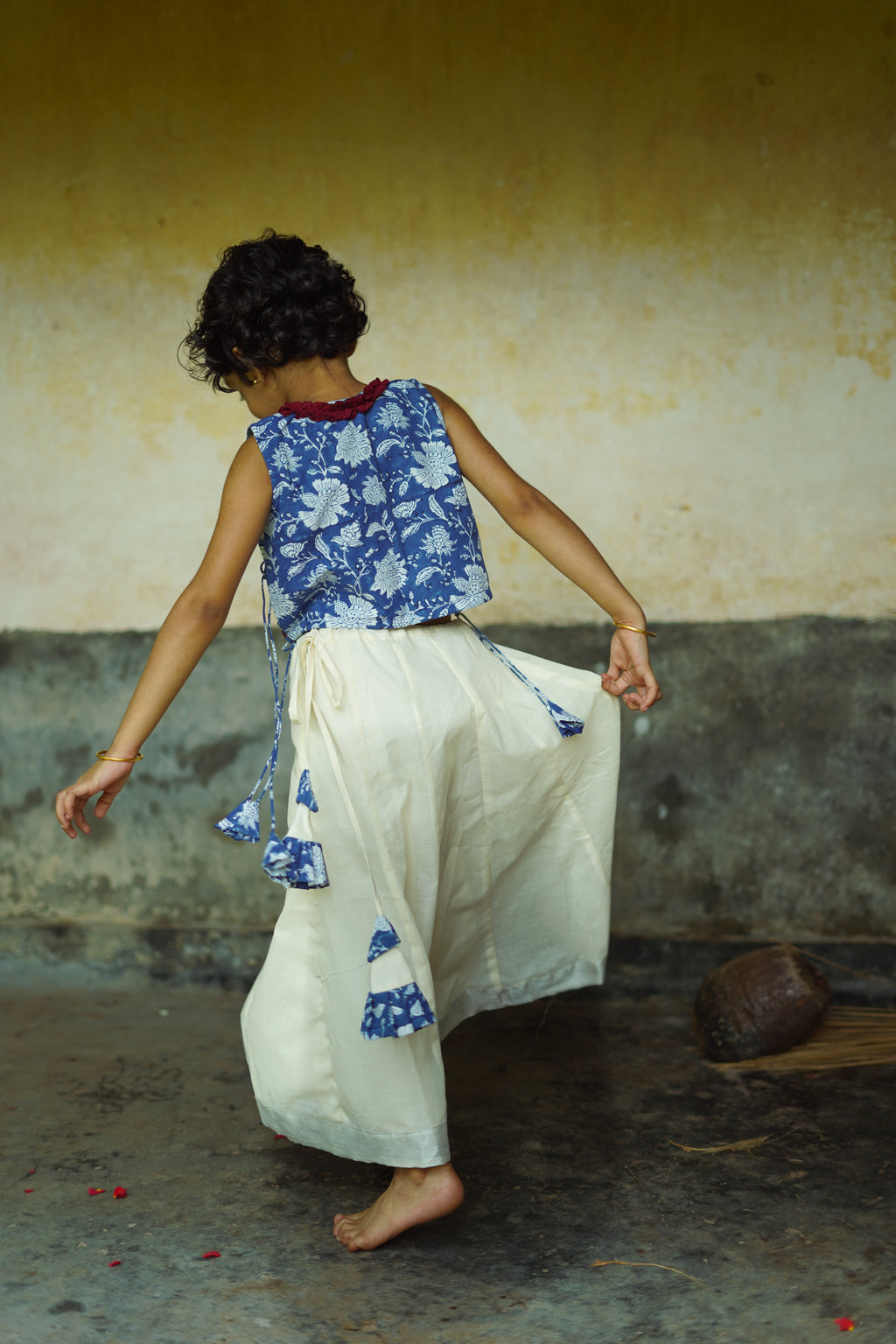 KIDS - KERALA KASAVU PAVADA SET - INDIGO FLORAL