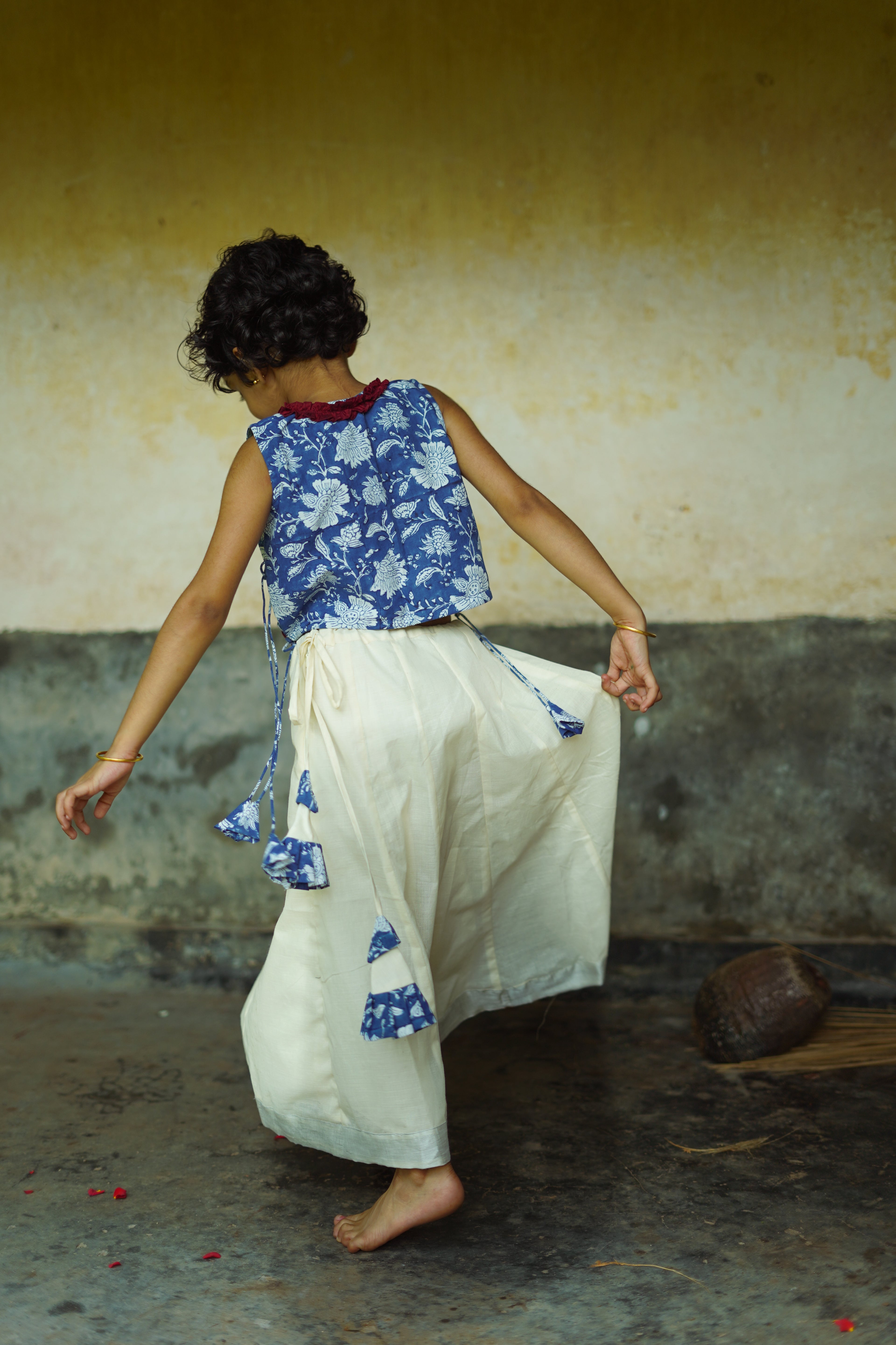 KIDS - KERALA KASAVU PAVADA SET - INDIGO FLORAL