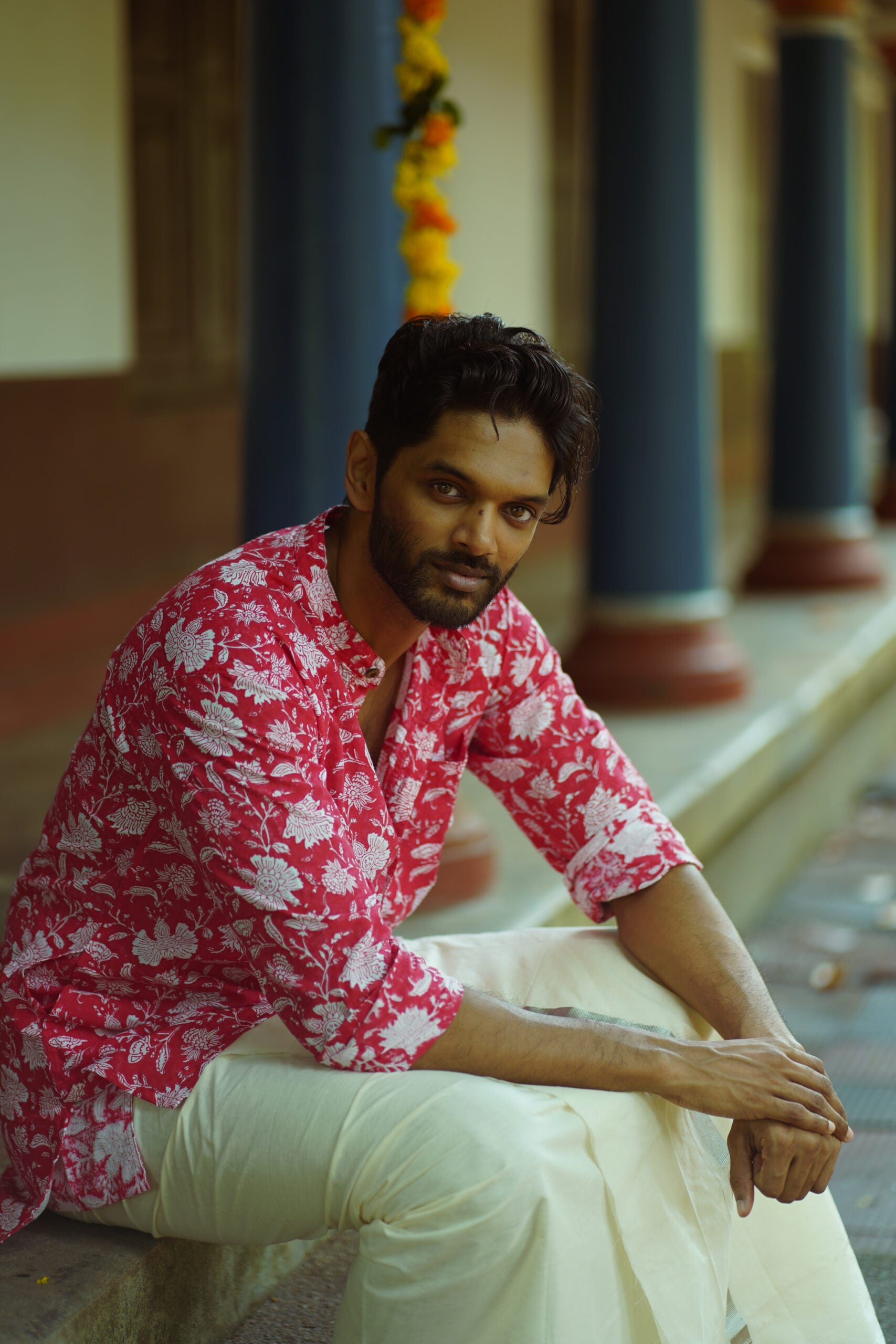 MUNDU - SILVER AND GOLD