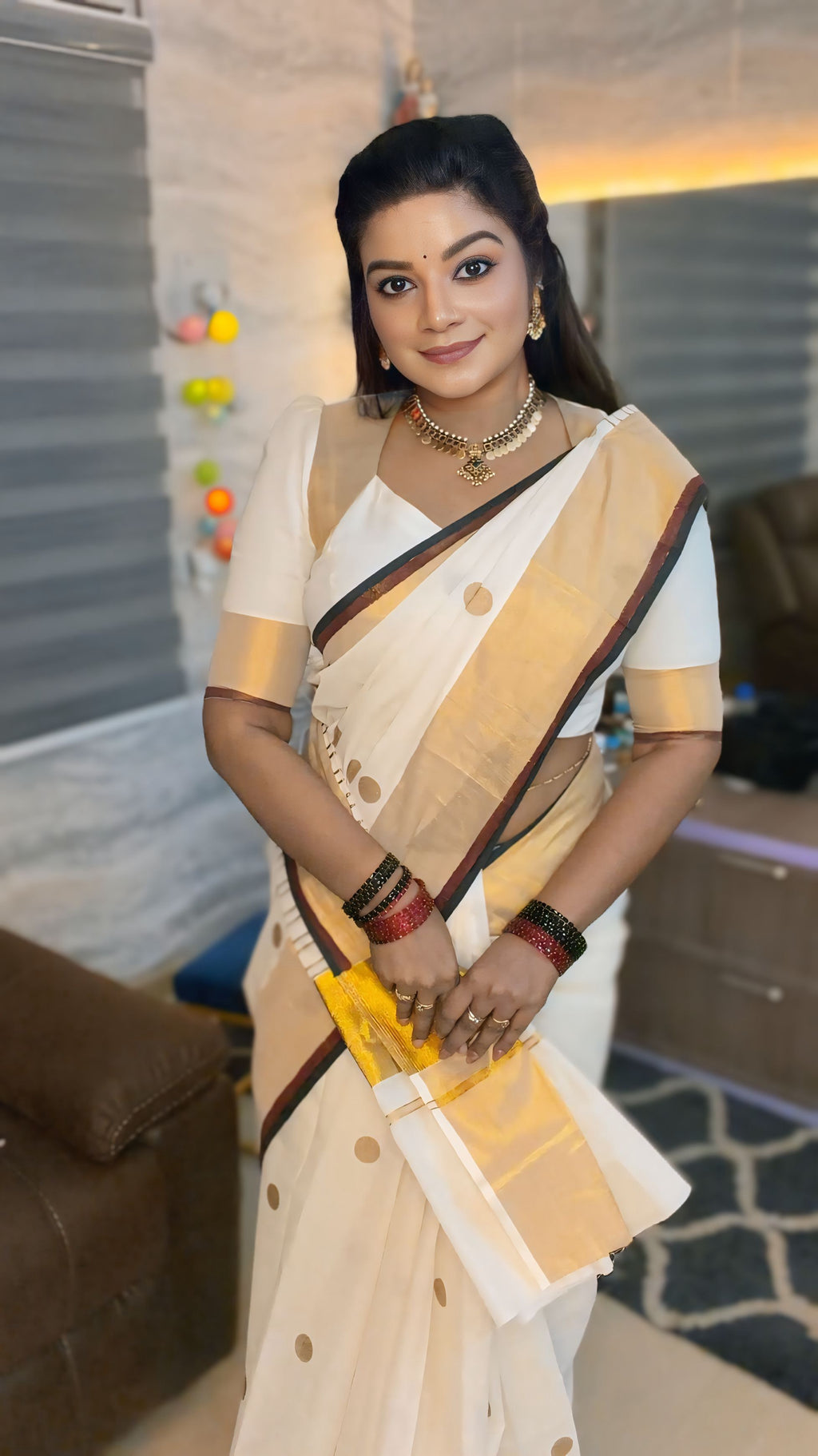 KERALA KASAVU - APSARAS - POLKA