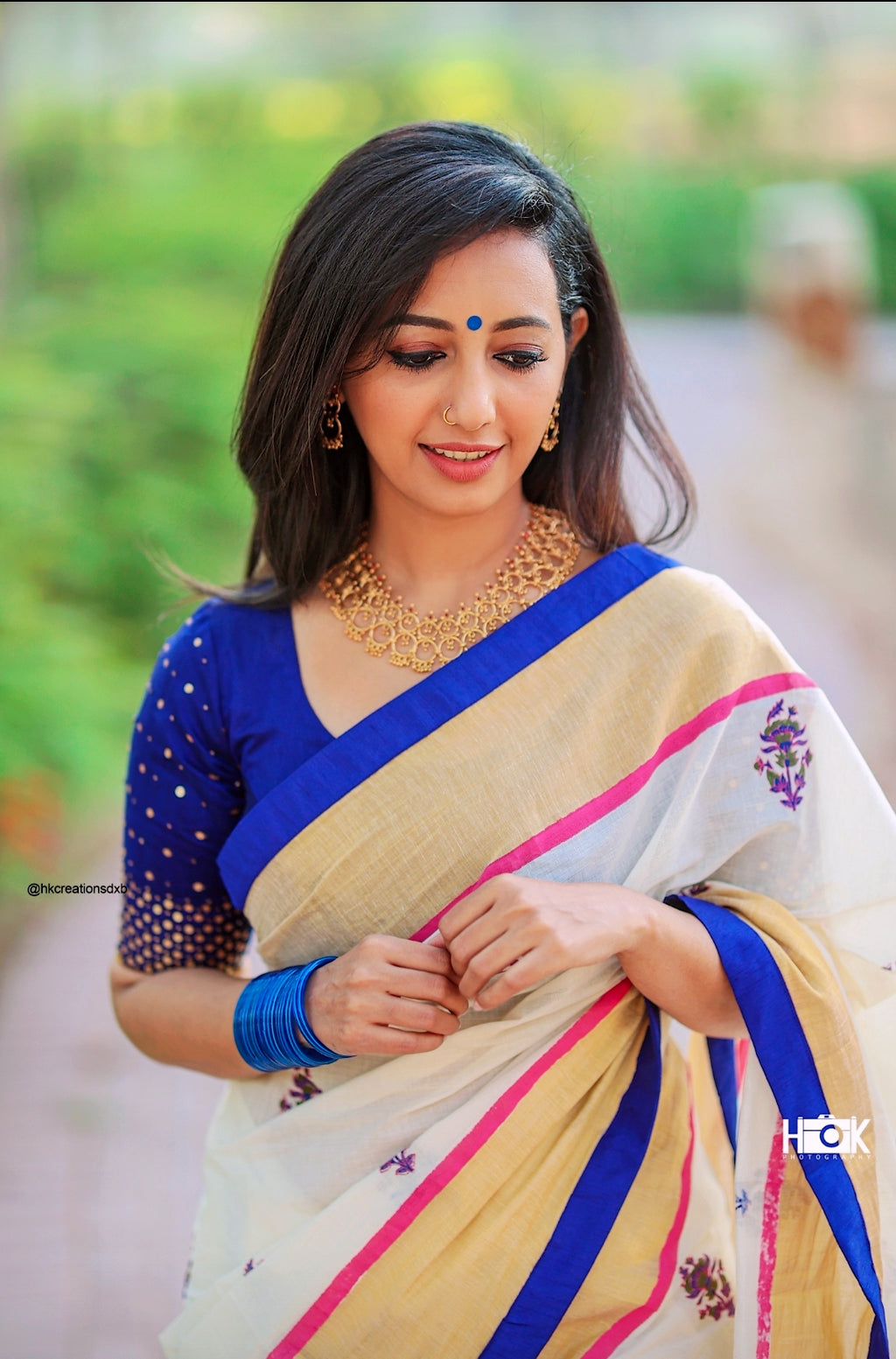 KERALA KASAVU - POO THUMBI - FLORAL