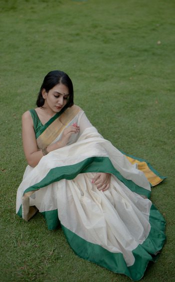KERALA KASAVU - MANTHIRA - GANGA JAMUNA GREEN