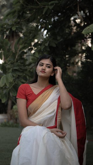 KERALA KASAVU - MANTHIRA - GANGA JAMUNA RED