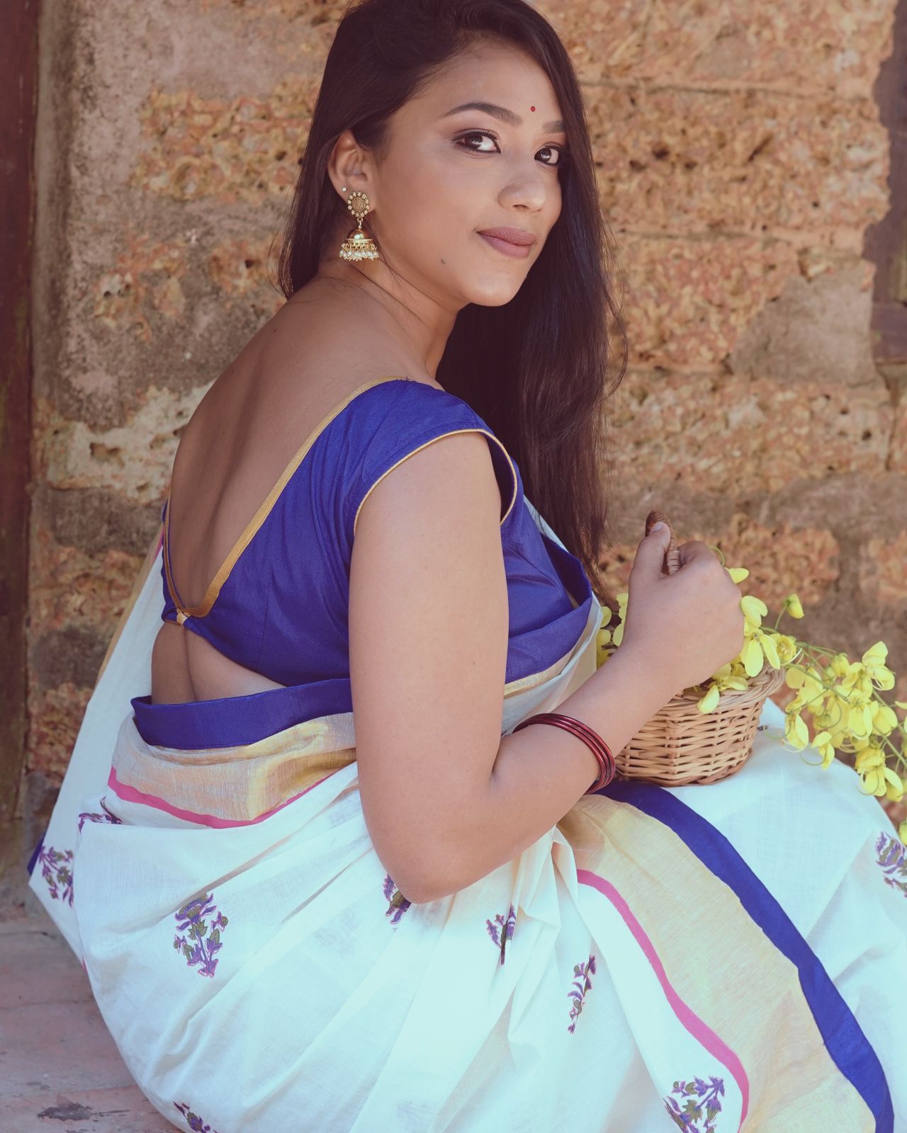KERALA KASAVU - POO THUMBI - FLORAL