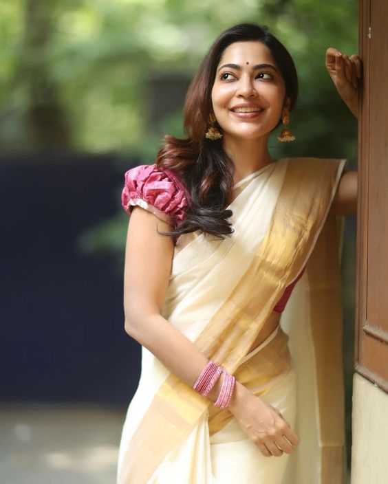 KERALA KASAVU - RAMYA