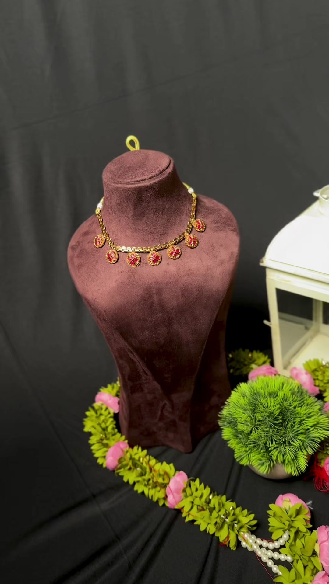 NECKLACE SET - POONUSE FLORAL RED