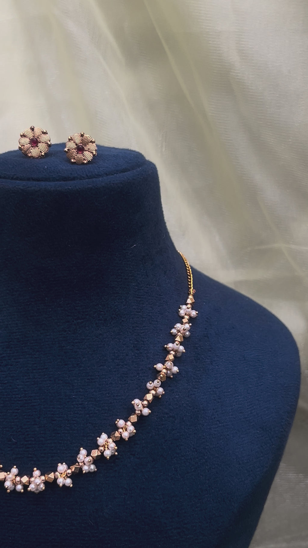 NECKALCE SET - TEJASVI - PEARL GOLD